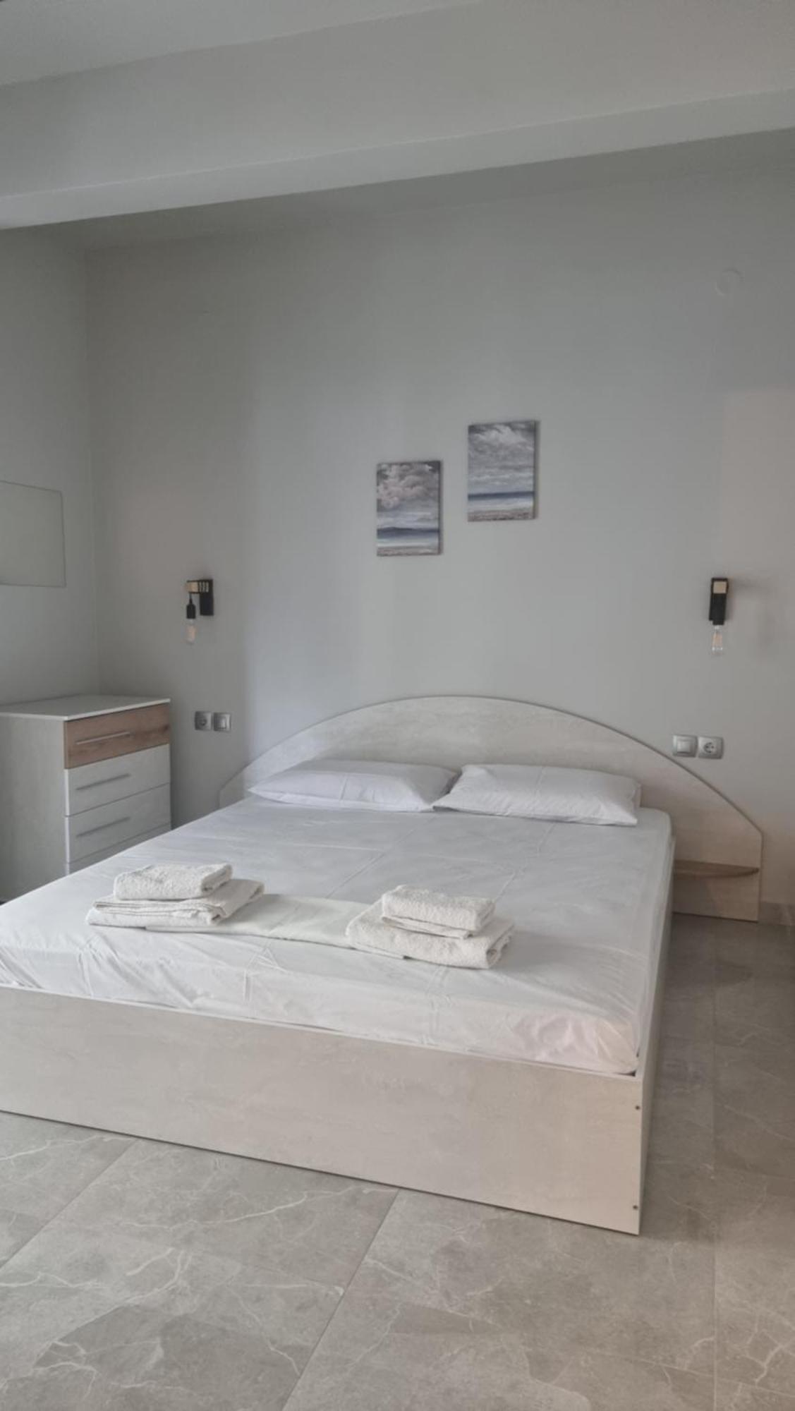Seaside Luxury Suites By Sarigianni Paralía Екстериор снимка
