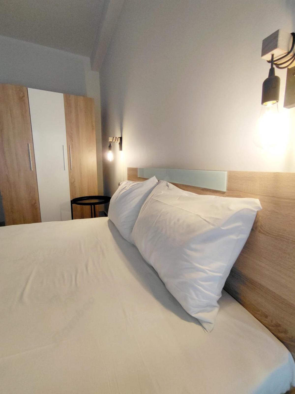 Seaside Luxury Suites By Sarigianni Paralía Екстериор снимка