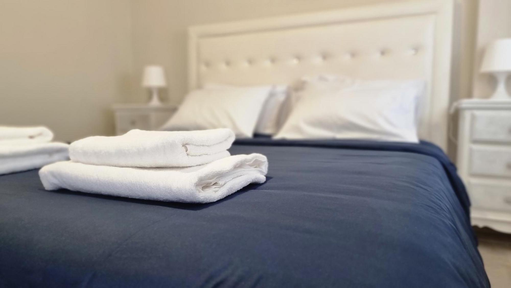 Seaside Luxury Suites By Sarigianni Paralía Екстериор снимка